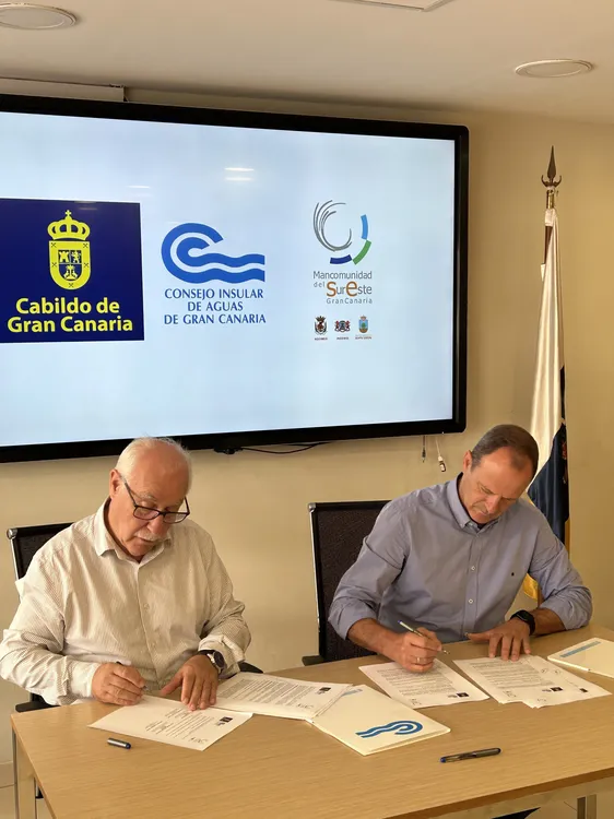 Firma covenio Mancomunidad Sureste y CIAGC (2)