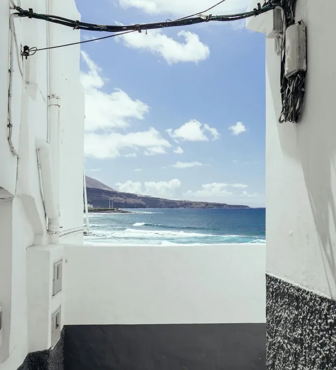 pexels-marcin-jozwiak-199600-2653113