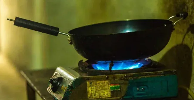 Captura desde 2025-12-17 22-42-27